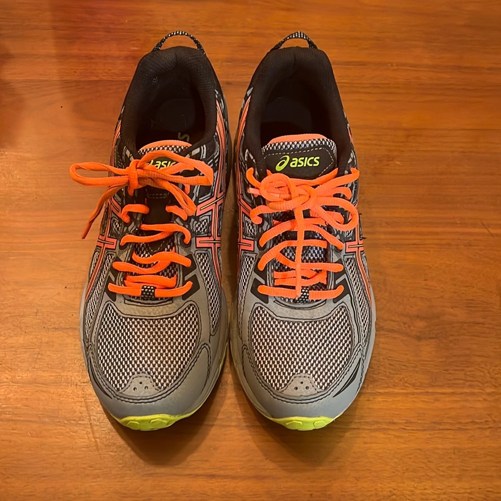 ASICS Gel Venture 6, Women’s size 8.5